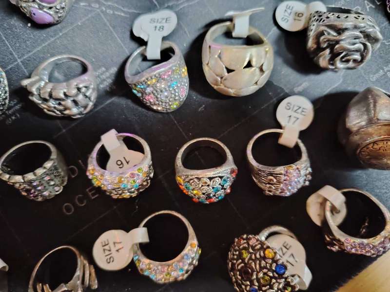 Rings X30 costume jewellery