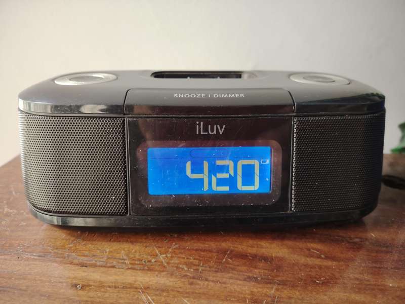 iLuv Clock radio