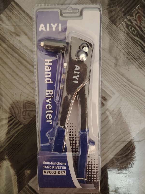 Rivet gun ** NEW SEALED **