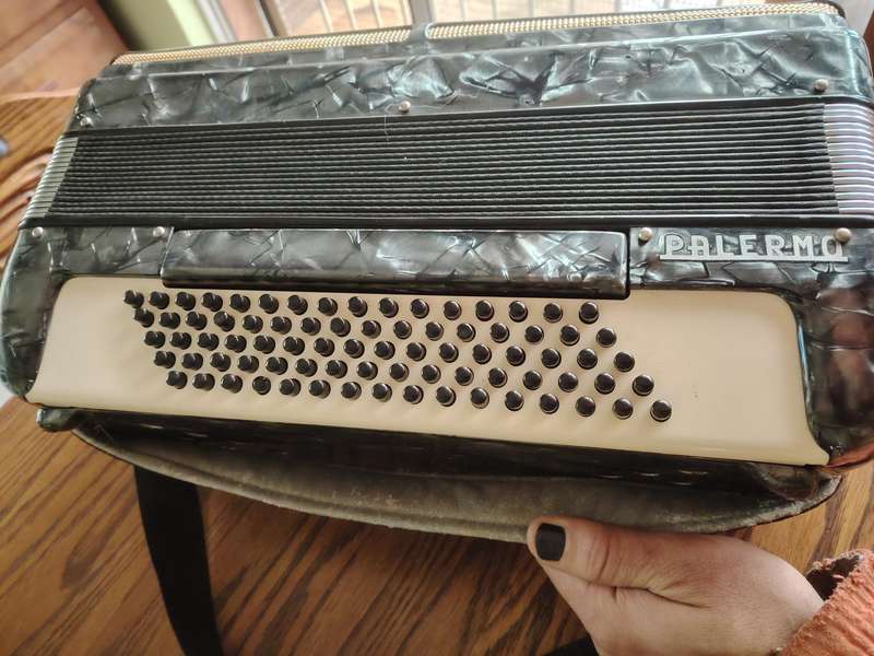Palermo Accordion * STUNNING *