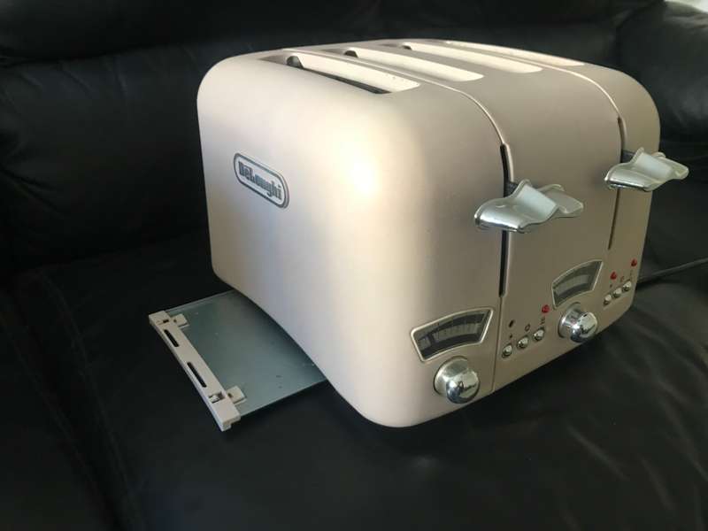 Delonghi -  Argento Flora 4 slice Pink Toaster