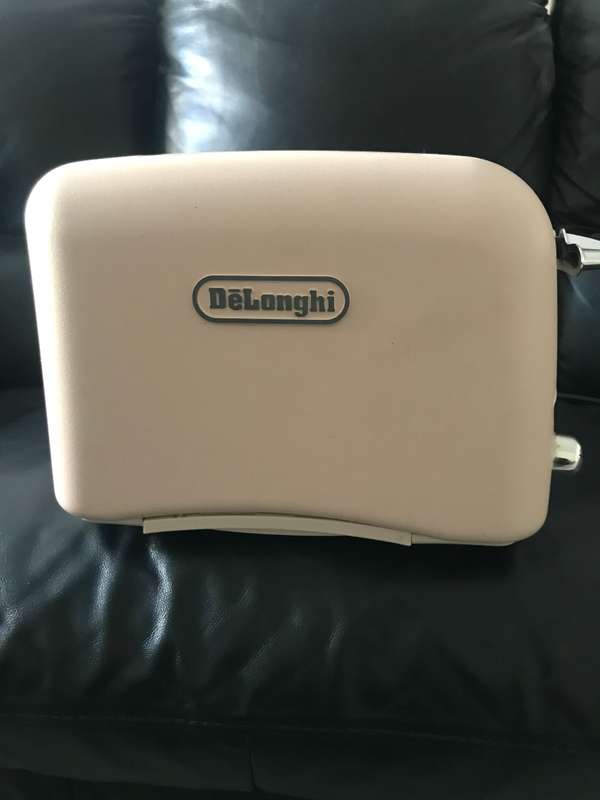 Delonghi -  Argento Flora 4 slice Pink Toaster