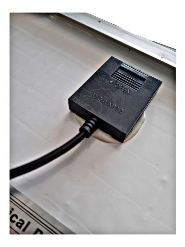 28w High Efficiency Solar Panel-DC Plug(No Bracket Included)