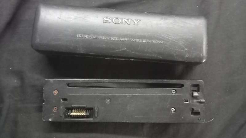 Sony Xplod CDX-GT300MP face only