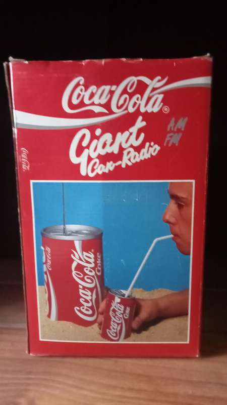 1991 Vintage giant Coca-Cola Radio