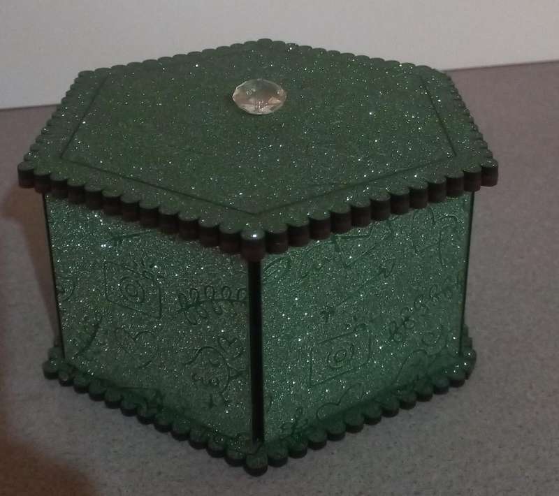 Green glitter hexagon gift box 150x150x70