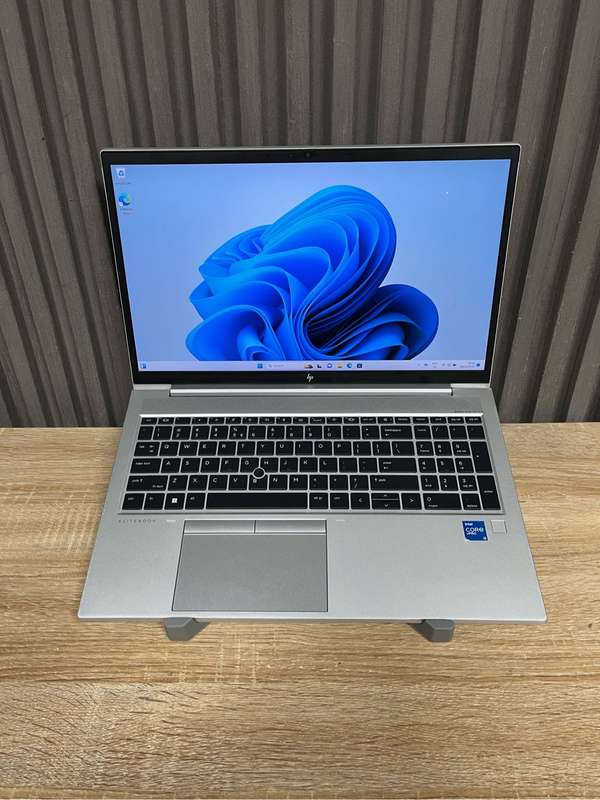 HP EliteBook  850 G8 Core i5 vPro 11th Gen