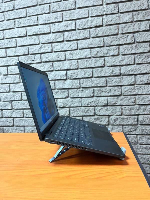 Dell Latitude 7330 Business Laptop | 12th Gen i5, 16GB Ram, 512GB SSD | Carbon fibre