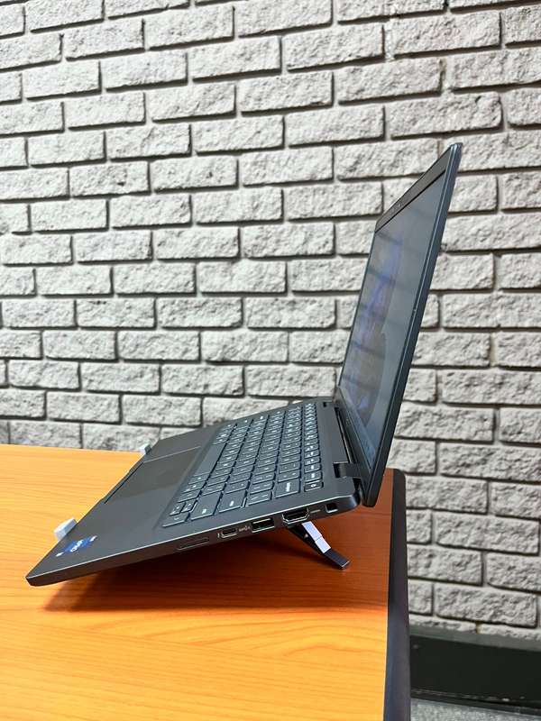 Dell Latitude 7330 Business Laptop | 12th Gen i5, 16GB Ram, 512GB SSD | Carbon fibre