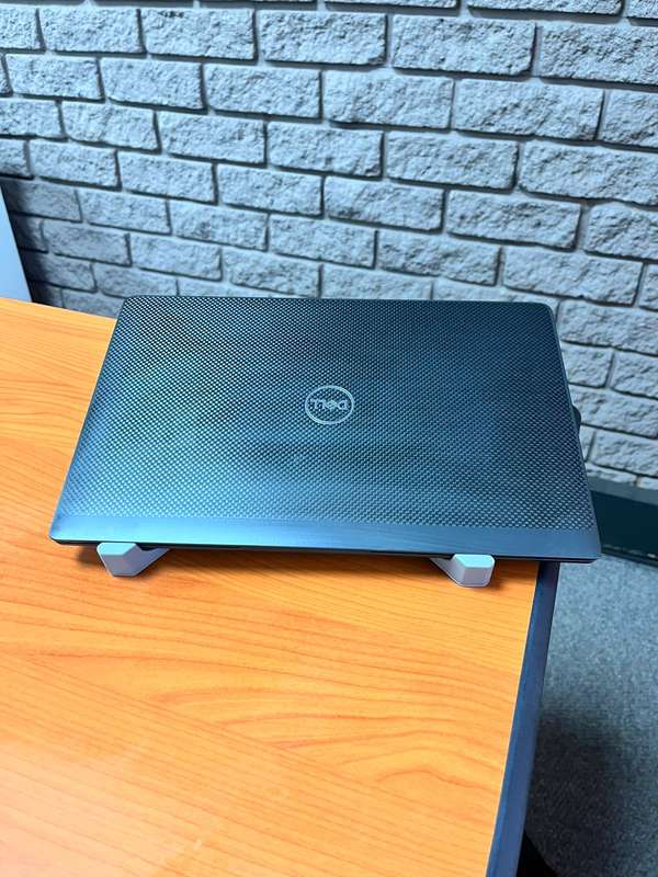 Dell Latitude 7330 Business Laptop | 12th Gen i5, 16GB Ram, 512GB SSD | Carbon fibre