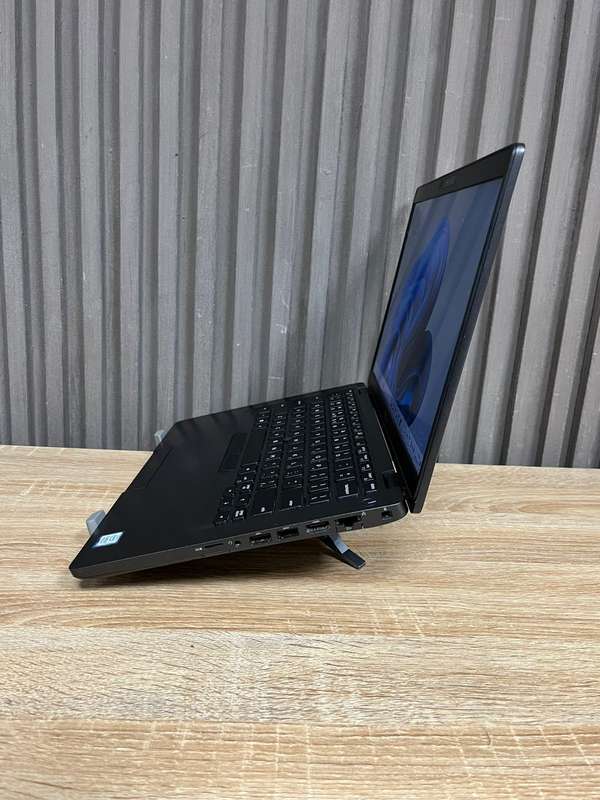 Dell Latitude 5400 Core i7 8th Gen