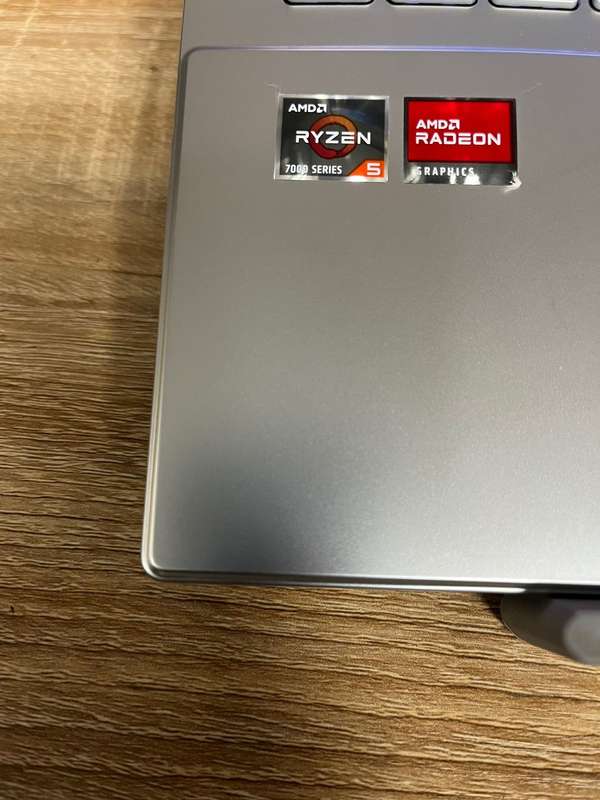 Asus VivoBook Go 15 AMD Ryzen 5 7520U