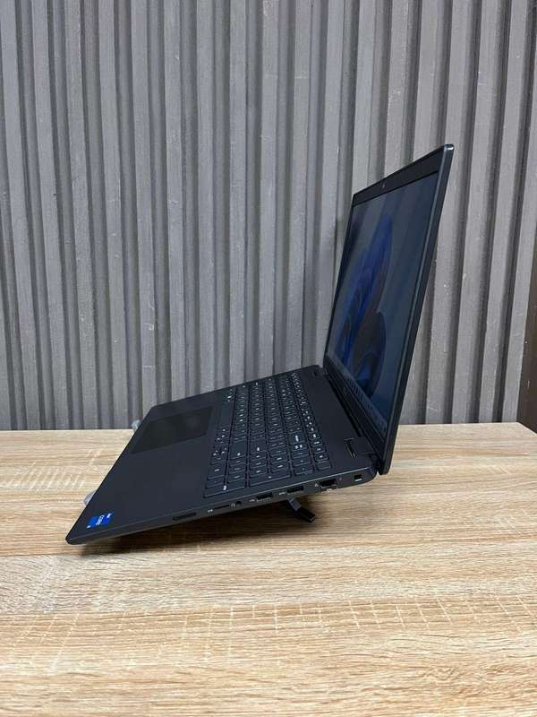 Dell Latitude 3520 Core i5 11th Gen