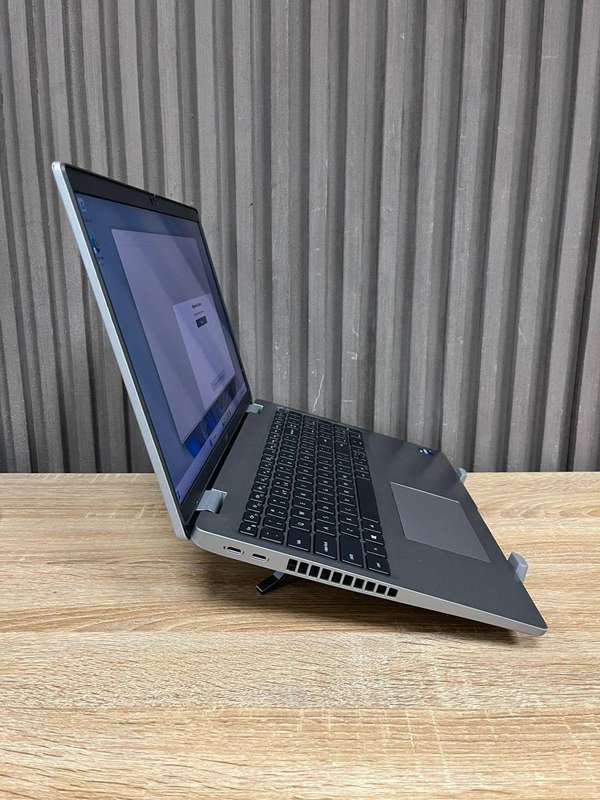 Dell Latitude 5520 Core i7 11th Gen
