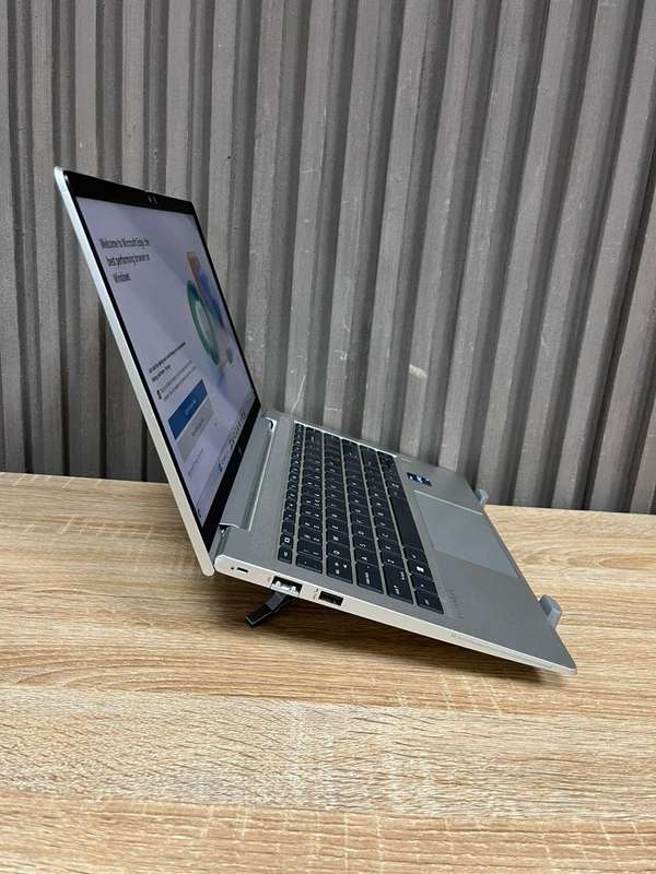 HP EliteBook 640 G10 Core i5 vPro 13th Gen