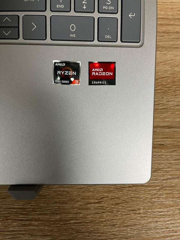 HP Laptop 15-fc0008ni AMD Ryzen 3 7320u