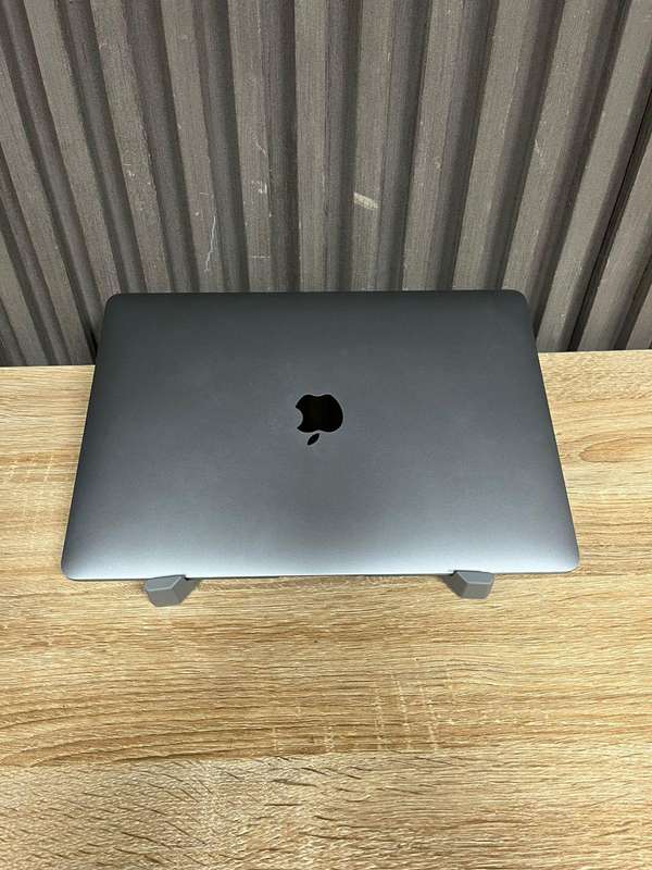 MacBook Air M1 2020 13 inch