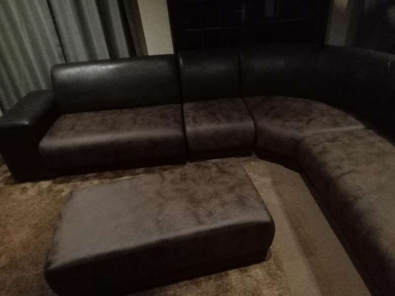 5 Pce Cappucino Corner Lounge Suite With Ottoman