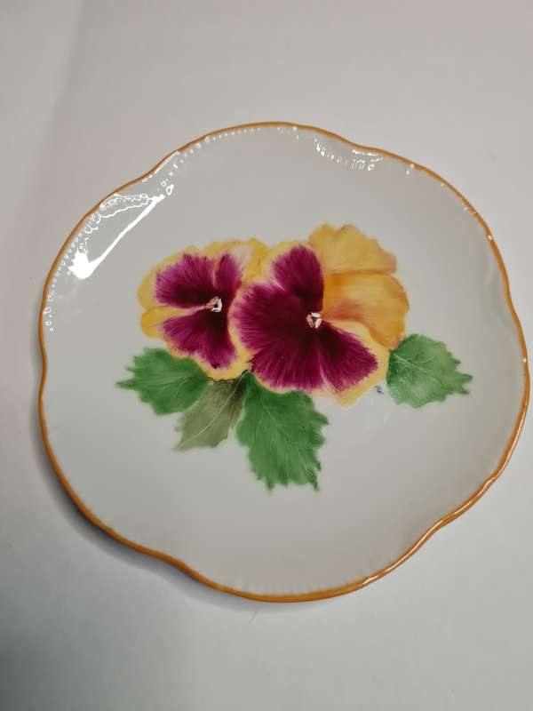 Ruth von Pomme Esche hand painted plate