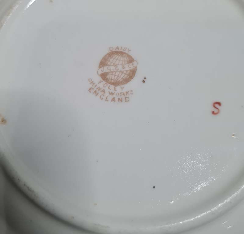 Foley China Works Trio ( cup saucer and plate ) Daisy pattern