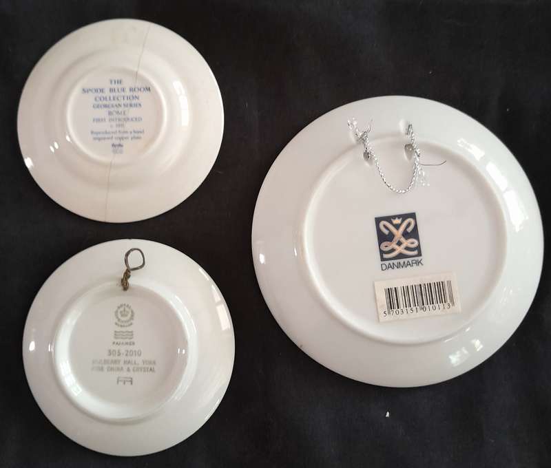 Decorative plates, set of three