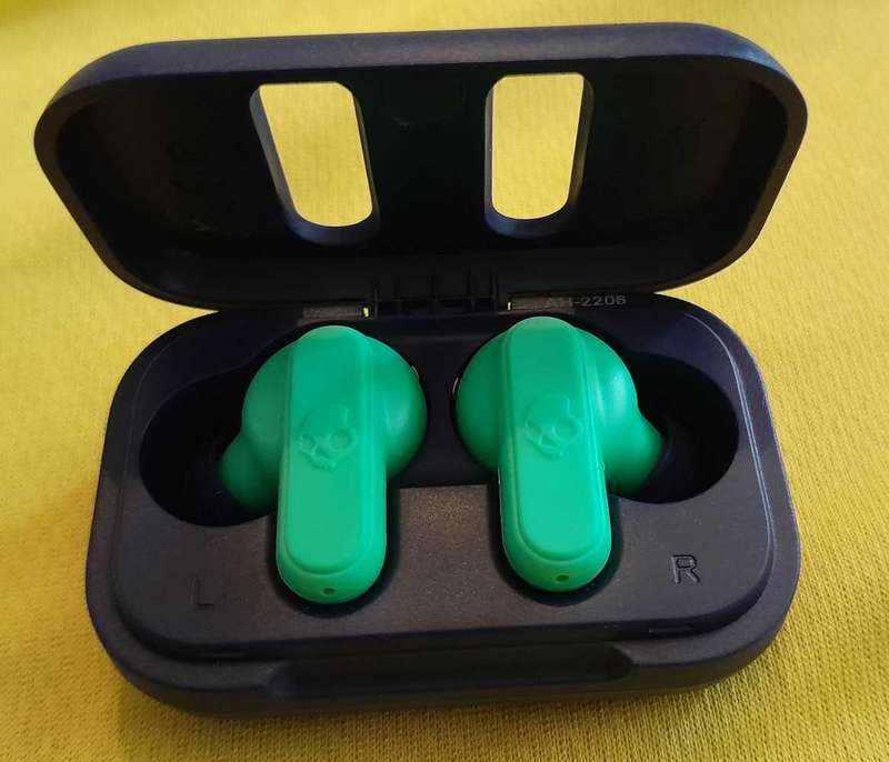 Skullcandy Dime 2 earbuds