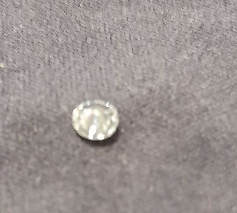 Diamond 0.1060 Round Brilliant SI3 Colour F