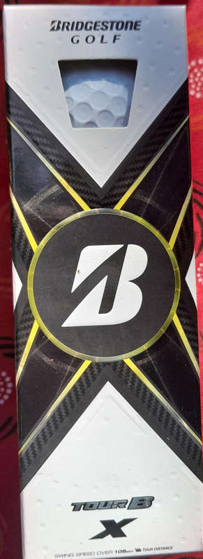 Bridgestone Tour B X golf balls set of three