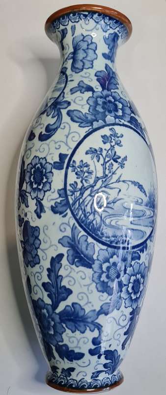 Royal Bonn Germany Delft Blue & White vase Tokio Pattern