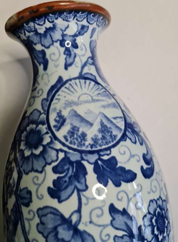 Royal Bonn Germany Delft Blue & White vase Tokio Pattern