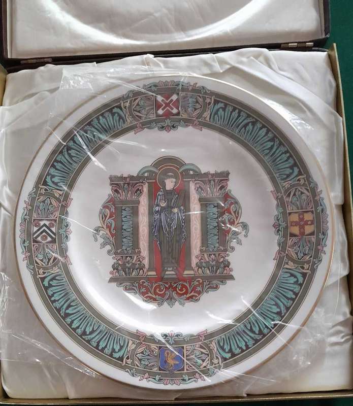 Winchester Cathederal commemorative plate