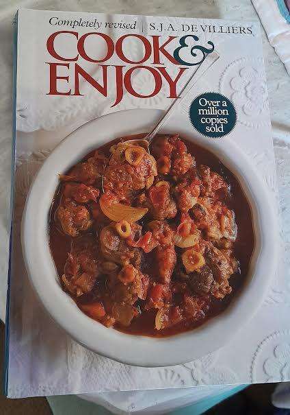 Cook & Enjoy-S.J.A de Villiers Hardcover