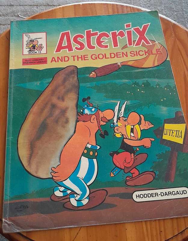 Asterix and the Golden Sickle