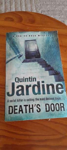 Death's Door-Quintin Jardine