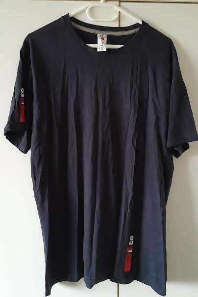 Iseo.com Mens T-Shirt Size XXL