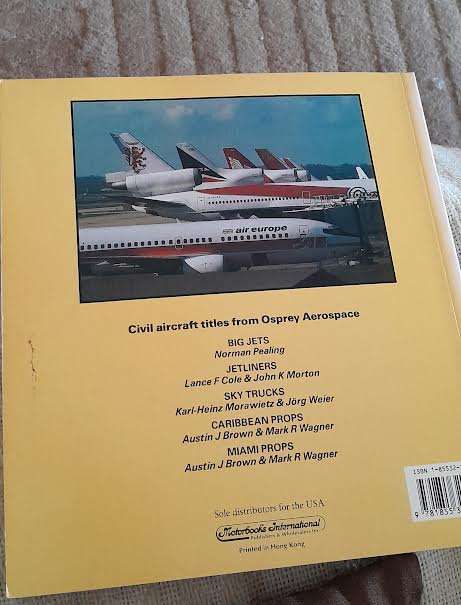 Jumbo Jetliners Boeing's 747 and the wide-bodies-Norman Pealing&Mike Savage
