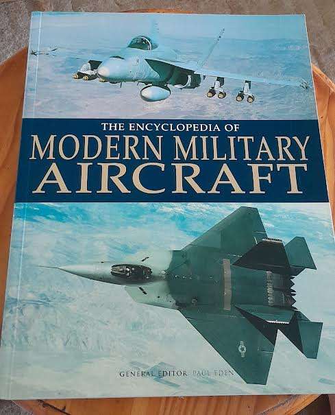 The Encyclopedia of Modern Military Aircraft-Paul Eden