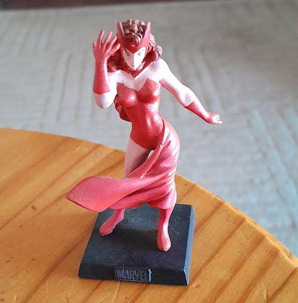 The Classic Marvel Figurine Collection #55 Scarlet Witch