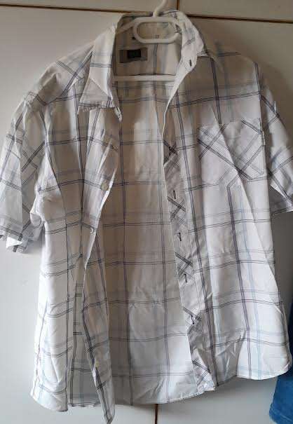 Truworths Man Button up Shirt Size Large