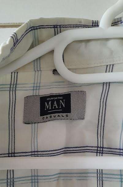 Truworths Man Button up Shirt Size Large