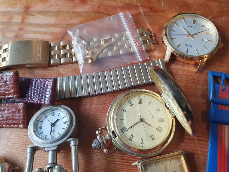 Joblot of Service Needed Watches