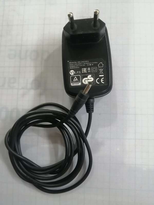(D)Connex Laptop Charger 12V 2A (24W) | 3.5 x 1.35mm Pin