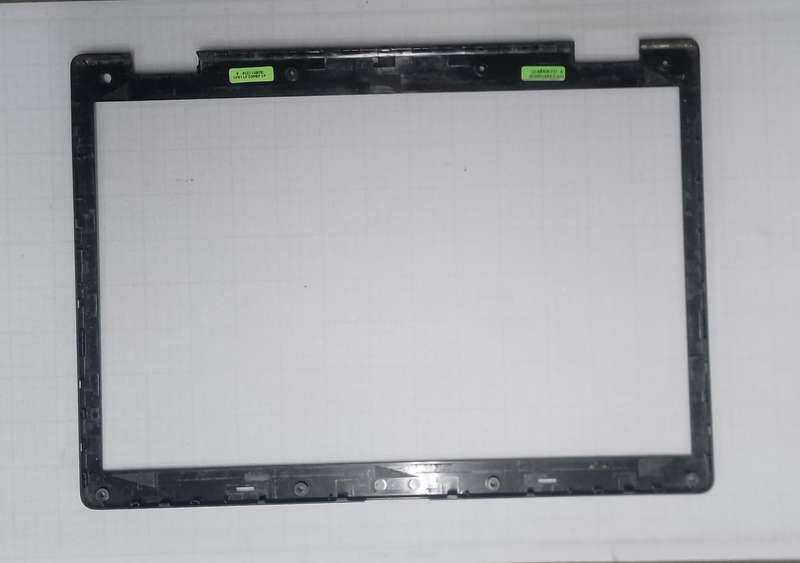 Fujitsu Siemens Amilo Li 2727 Li 2735 LCD Screen Bezel 41.4B905.011