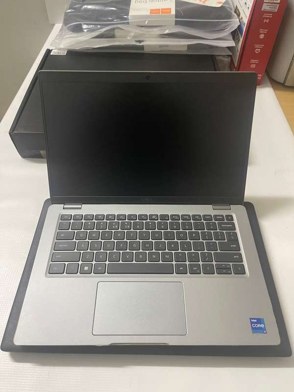 Dell Latitude 5430 14-inch Intel Core i7-1265U 32GB RAM 512GB SSD Win 11 Pro Laptop