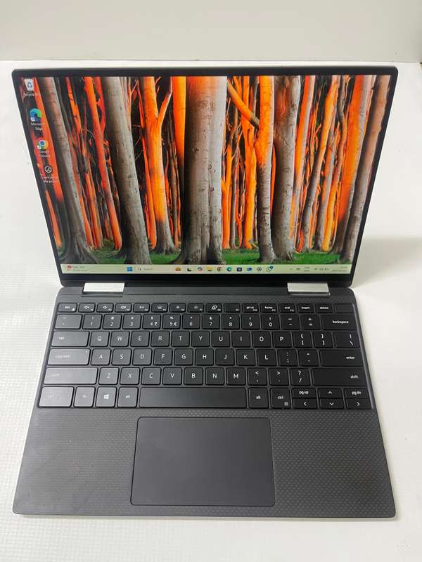 Dell XPS 13 9310 2-in-1 Convertible 13.4-inch TOUCHSCREEN - Core i7-1185G7 16GB RAM 512GB SSD W11