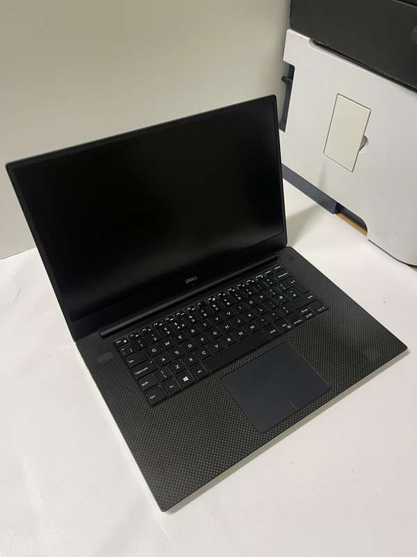 Dell Precision 5530 i7 -8850H - NVIDIA QUADRO P2000 4GB GDDR5 GRAPHICS - 16 GB RAM - 512GB SSD