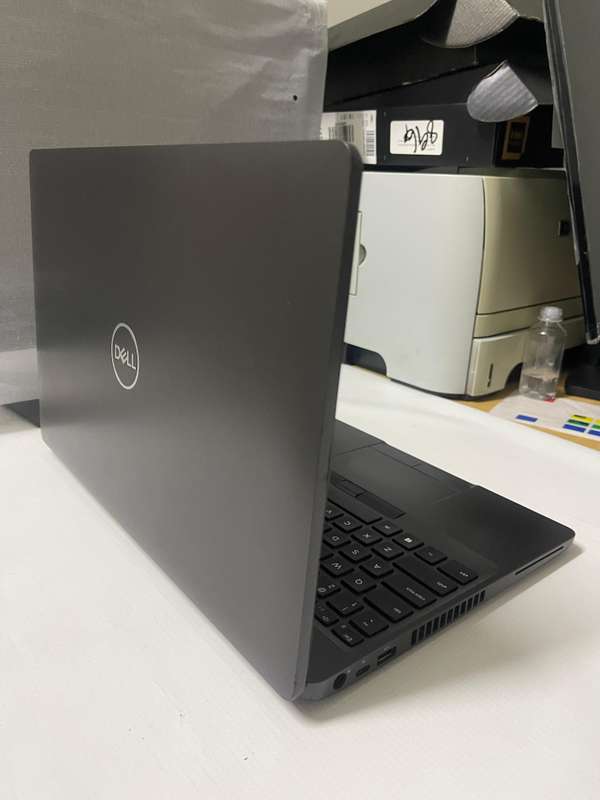 DELL LATITUDE 5500 INTEL CORE i5 8TH GEN - 16GB RAM - 512GB SSD - LAPTOP FOR SALE