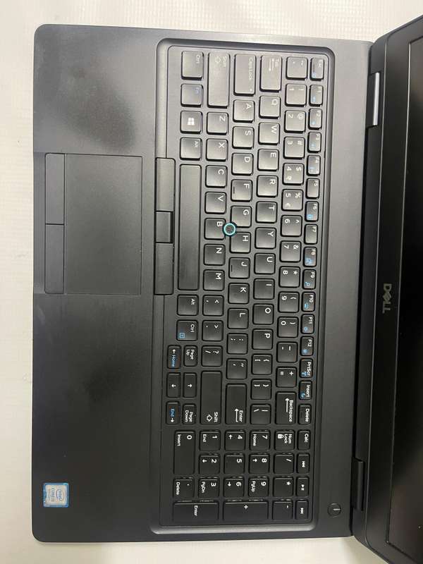 DELL LATITUDE 5590 INTEL CORE i5 8TH GEN - 16GB RAM - 512GB SSD - 15.6" FHD LAPTOP FOR SALE