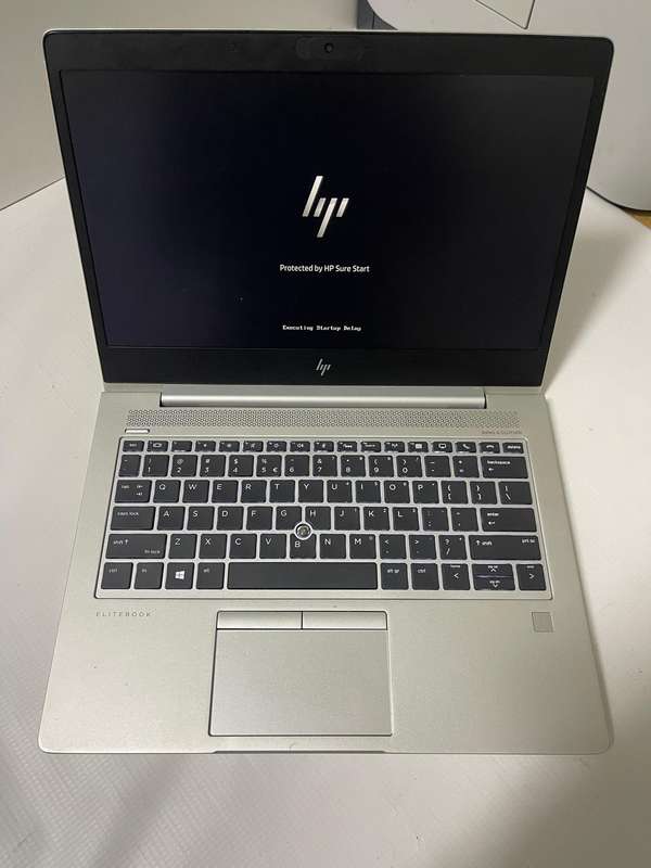 HP EliteBook 735 G5  Ryzen 7 PRO 2700U / 13.3 FHD / AMD Radeon Vega Graphics / 8GB RAM / 256GB SSD