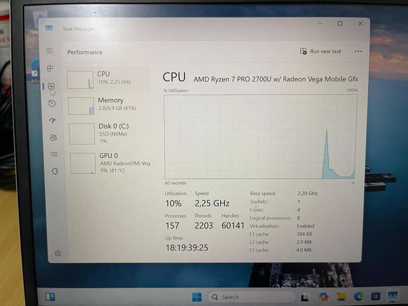 HP EliteBook 735 G5  Ryzen 7 PRO 2700U / 13.3 FHD / AMD Radeon Vega Graphics / 8GB RAM / 256GB SSD